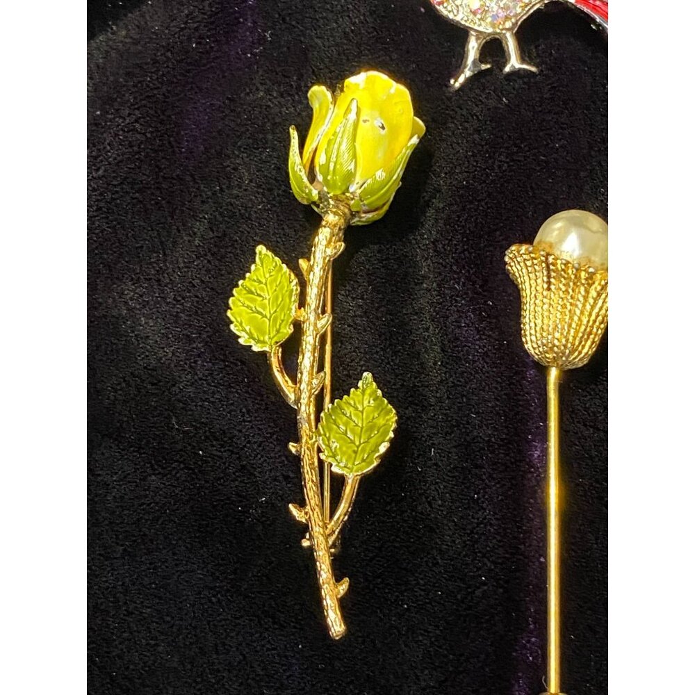 Vintage Misc. Lot of 4 Brooches Green Chrysanthemum Flower Peacock Yellow Rose - Picture 4 of 12